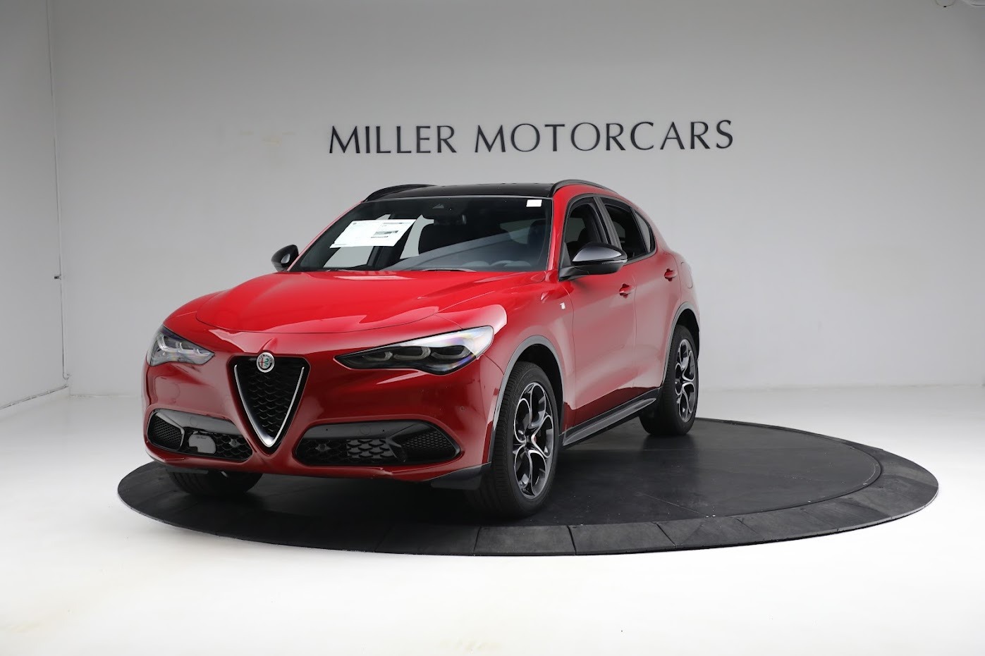New 2024 Alfa Romeo Stelvio Ti for sale $54,320 at Alfa Romeo of Greenwich in Greenwich CT 06830 1