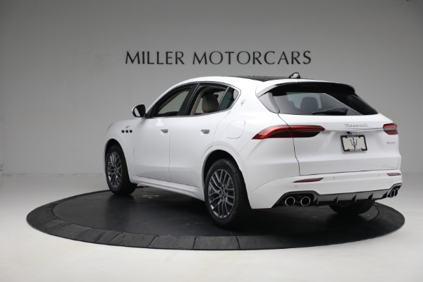 New 2023 Maserati Grecale GT for sale $73,201 at Alfa Romeo of Greenwich in Greenwich CT 06830 9