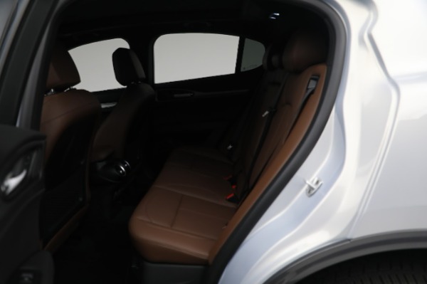 New 2024 Alfa Romeo Stelvio Ti for sale $55,230 at Alfa Romeo of Greenwich in Greenwich CT 06830 21