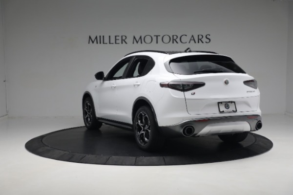 New 2024 Alfa Romeo Stelvio Ti for sale $53,820 at Alfa Romeo of Greenwich in Greenwich CT 06830 7
