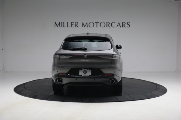 New 2024 Alfa Romeo Tonale Veloce for sale $57,300 at Alfa Romeo of Greenwich in Greenwich CT 06830 8
