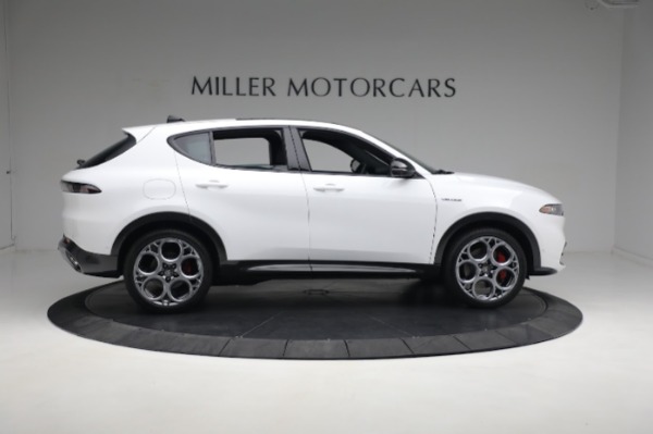New 2024 Alfa Romeo Tonale Veloce for sale $56,640 at Alfa Romeo of Greenwich in Greenwich CT 06830 12
