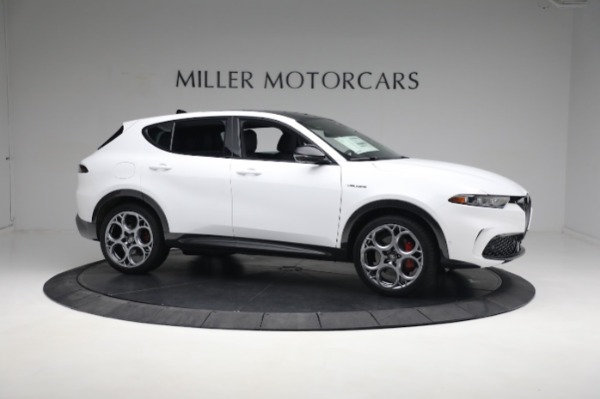 New 2024 Alfa Romeo Tonale Veloce for sale $56,640 at Alfa Romeo of Greenwich in Greenwich CT 06830 14