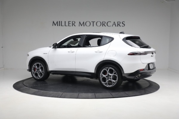 New 2024 Alfa Romeo Tonale Veloce for sale $56,640 at Alfa Romeo of Greenwich in Greenwich CT 06830 5