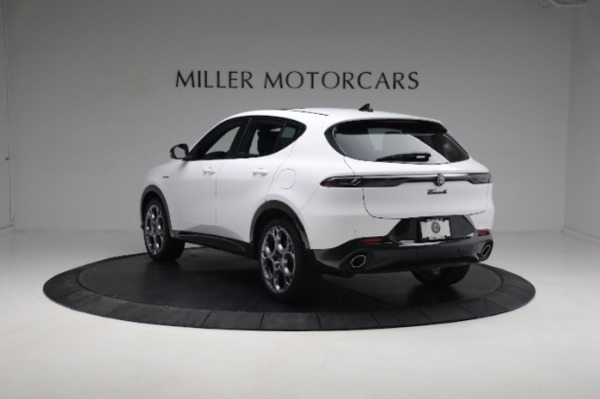 New 2024 Alfa Romeo Tonale Veloce for sale $56,640 at Alfa Romeo of Greenwich in Greenwich CT 06830 6