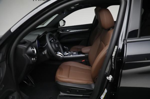 New 2024 Alfa Romeo Stelvio Ti for sale $55,230 at Alfa Romeo of Greenwich in Greenwich CT 06830 19