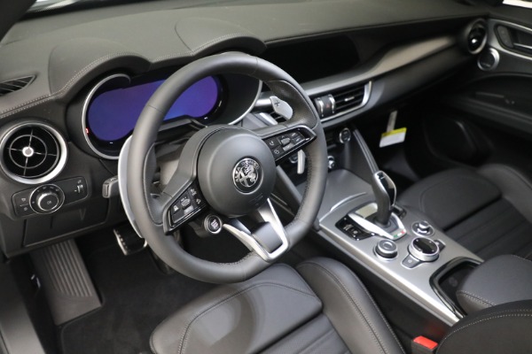 New 2024 Alfa Romeo Stelvio Veloce for sale $57,795 at Alfa Romeo of Greenwich in Greenwich CT 06830 20