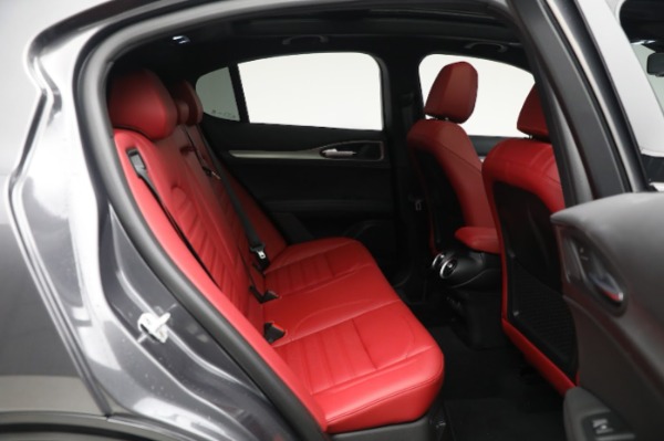 New 2024 Alfa Romeo Stelvio Veloce for sale $59,205 at Alfa Romeo of Greenwich in Greenwich CT 06830 23