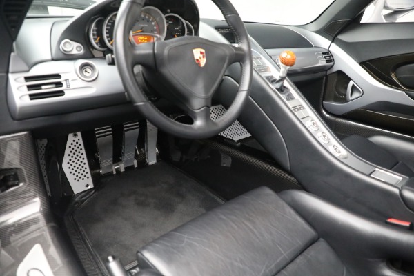 Used 2005 Porsche Carrera GT for sale $1,550,000 at Alfa Romeo of Greenwich in Greenwich CT 06830 28