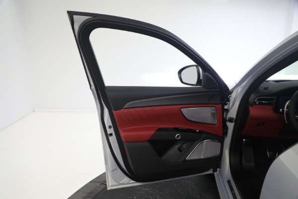 New 2023 Maserati Grecale Modena for sale $91,601 at Alfa Romeo of Greenwich in Greenwich CT 06830 23