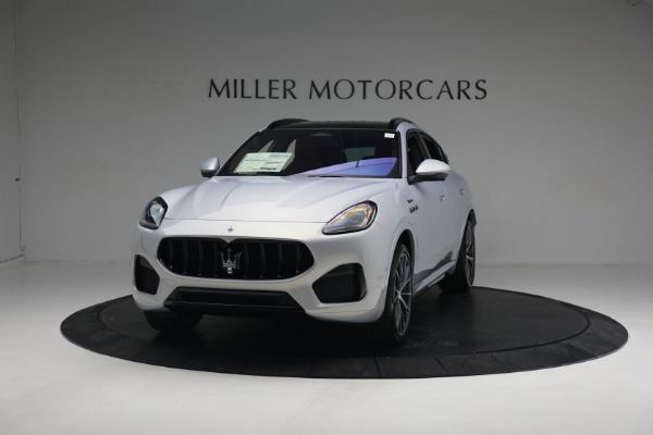 New 2023 Maserati Grecale Modena for sale $91,601 at Alfa Romeo of Greenwich in Greenwich CT 06830 1