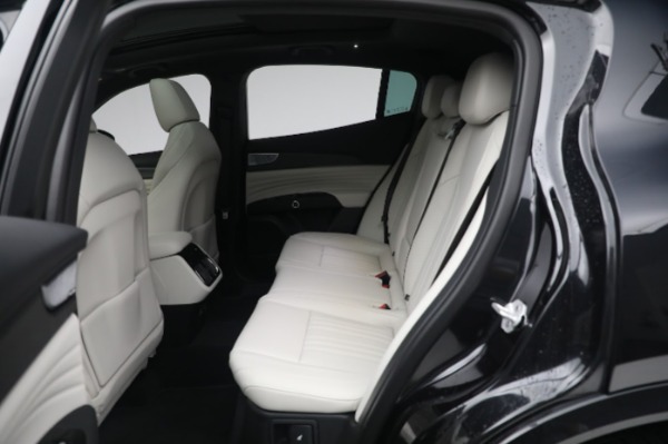 New 2023 Maserati Grecale Modena for sale $88,301 at Alfa Romeo of Greenwich in Greenwich CT 06830 24