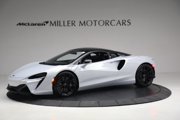 New 2023 McLaren Artura TechLux for sale $279,835 at Alfa Romeo of Greenwich in Greenwich CT 06830 2