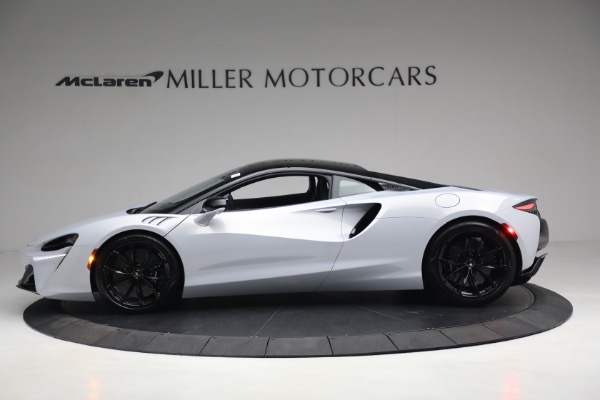 New 2023 McLaren Artura TechLux for sale $279,835 at Alfa Romeo of Greenwich in Greenwich CT 06830 3