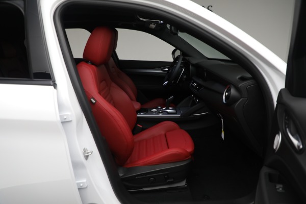 New 2024 Alfa Romeo Stelvio Veloce for sale Sold at Alfa Romeo of Greenwich in Greenwich CT 06830 22
