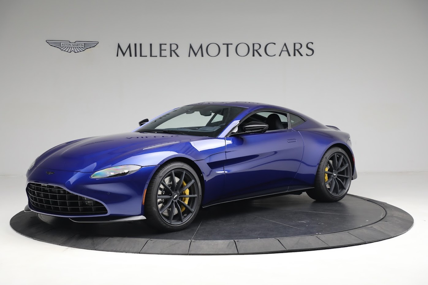 Used 2023 Aston Martin Vantage V8 for sale Call for price at Alfa Romeo of Greenwich in Greenwich CT 06830 1