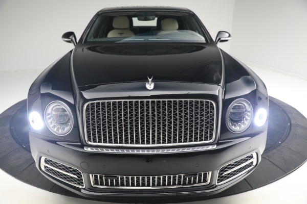 Used 2017 Bentley Mulsanne Extended Wheelbase for sale $259,900 at Alfa Romeo of Greenwich in Greenwich CT 06830 14