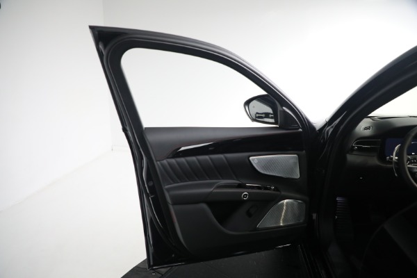 New 2023 Maserati Grecale Modena for sale $91,401 at Alfa Romeo of Greenwich in Greenwich CT 06830 21