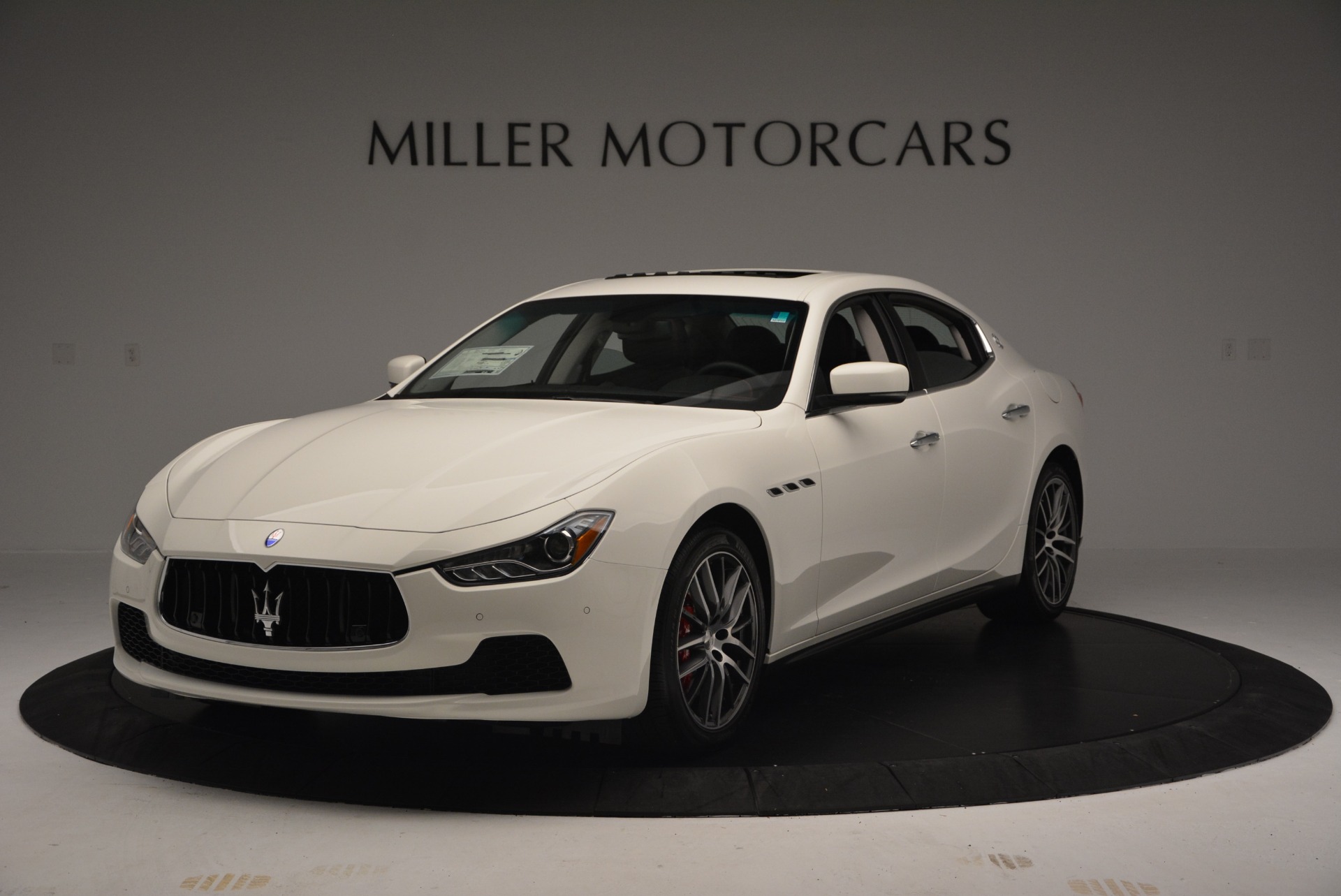 Used 2016 Maserati Ghibli S Q4 EX-LOANER for sale Sold at Alfa Romeo of Greenwich in Greenwich CT 06830 1