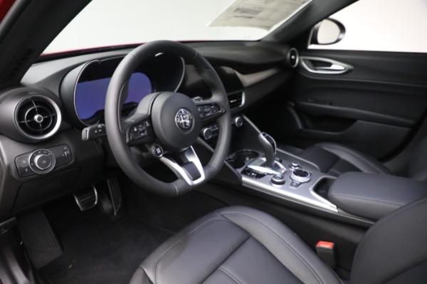 New 2024 Alfa Romeo Giulia Ti for sale $51,115 at Alfa Romeo of Greenwich in Greenwich CT 06830 13