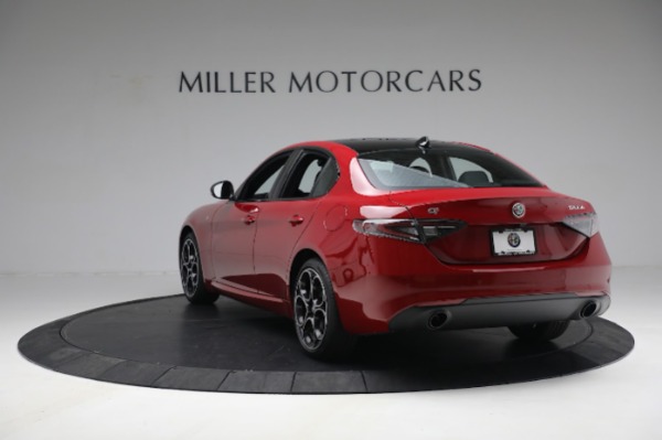 New 2024 Alfa Romeo Giulia Ti for sale $51,115 at Alfa Romeo of Greenwich in Greenwich CT 06830 5