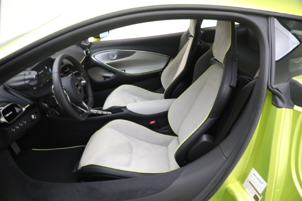 New 2023 McLaren Artura Vision for sale $277,875 at Alfa Romeo of Greenwich in Greenwich CT 06830 18
