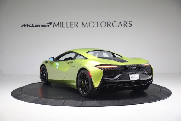 New 2023 McLaren Artura Vision for sale $277,875 at Alfa Romeo of Greenwich in Greenwich CT 06830 5