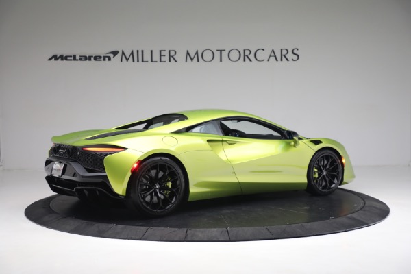 New 2023 McLaren Artura Vision for sale $277,875 at Alfa Romeo of Greenwich in Greenwich CT 06830 8