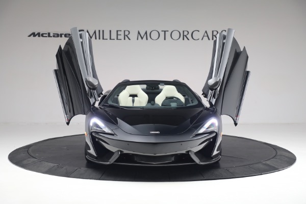 Used 2018 McLaren 570S Spider for sale Sold at Alfa Romeo of Greenwich in Greenwich CT 06830 13