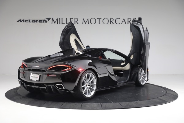Used 2018 McLaren 570S Spider for sale Sold at Alfa Romeo of Greenwich in Greenwich CT 06830 17