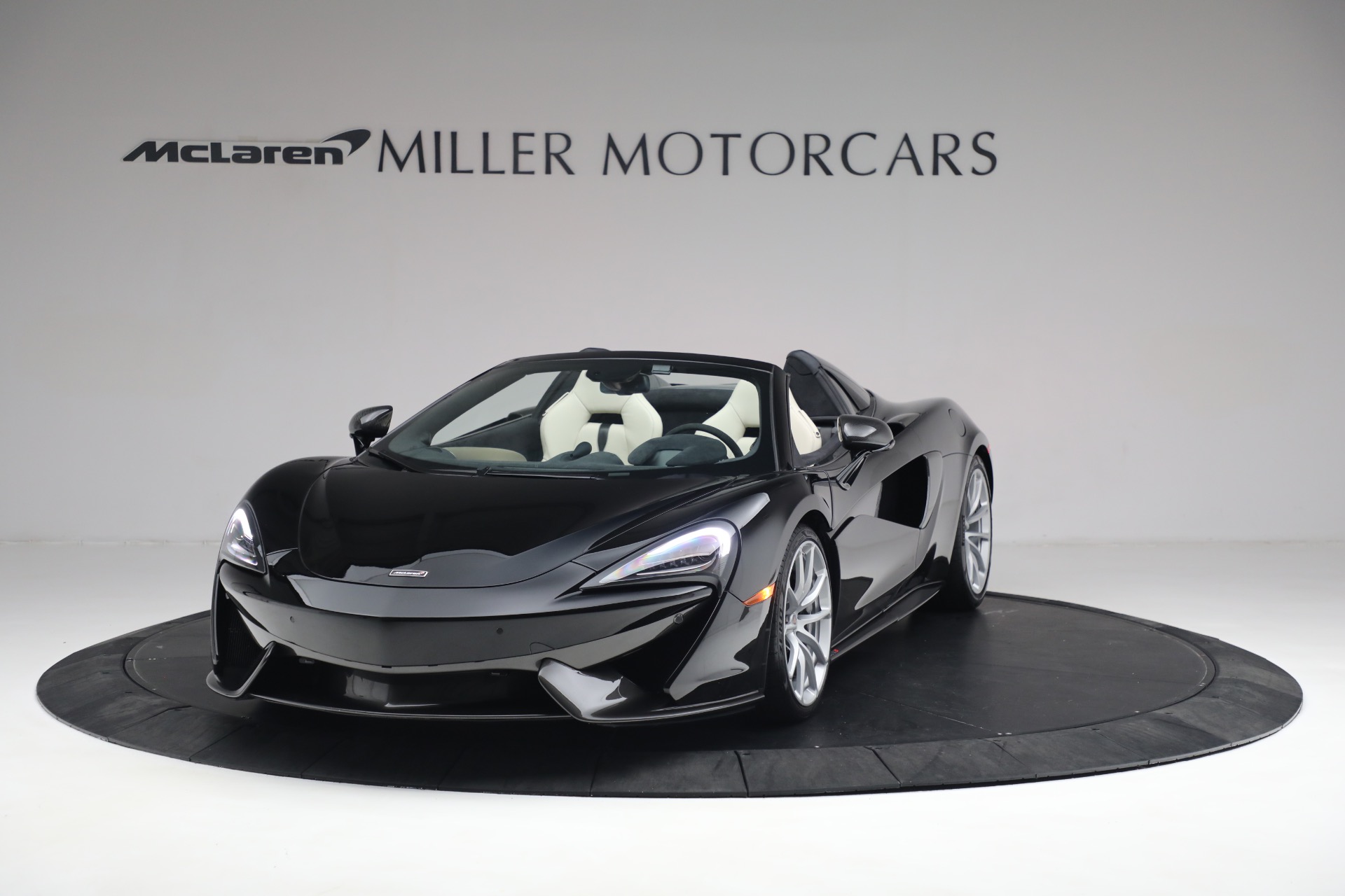 Used 2018 McLaren 570S Spider for sale Sold at Alfa Romeo of Greenwich in Greenwich CT 06830 1