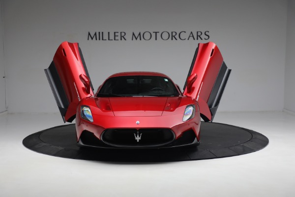 Used 2022 Maserati MC20 for sale $229,900 at Alfa Romeo of Greenwich in Greenwich CT 06830 13