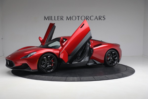 Used 2022 Maserati MC20 for sale $229,900 at Alfa Romeo of Greenwich in Greenwich CT 06830 16