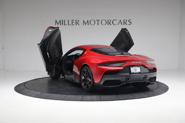 Used 2022 Maserati MC20 for sale $229,900 at Alfa Romeo of Greenwich in Greenwich CT 06830 21