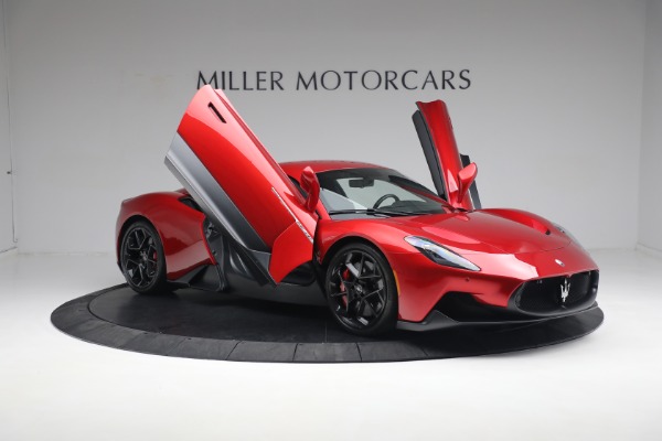 Used 2022 Maserati MC20 for sale $229,900 at Alfa Romeo of Greenwich in Greenwich CT 06830 28