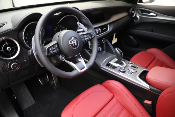 New 2023 Alfa Romeo Stelvio Veloce for sale $48,900 at Alfa Romeo of Greenwich in Greenwich CT 06830 26