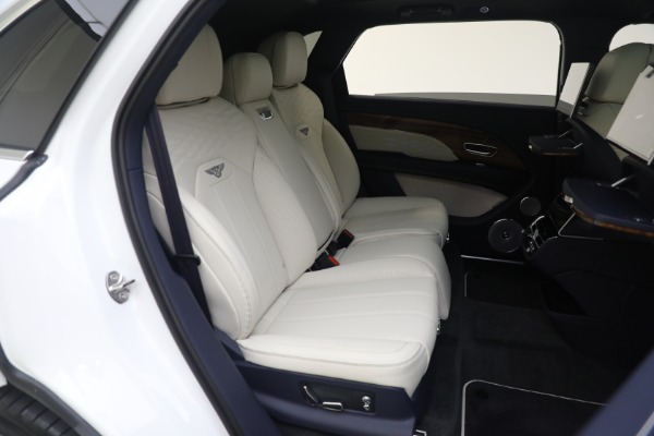 New 2023 Bentley Bentayga EWB Azure V8 for sale $292,110 at Alfa Romeo of Greenwich in Greenwich CT 06830 28