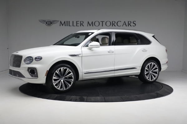 New 2023 Bentley Bentayga EWB Azure V8 for sale $292,110 at Alfa Romeo of Greenwich in Greenwich CT 06830 3