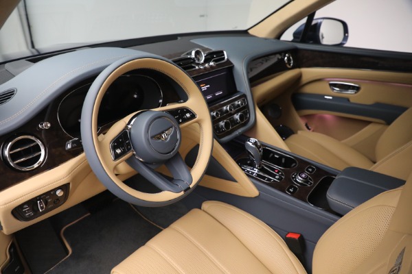 New 2023 Bentley Bentayga Hybrid for sale $250,740 at Alfa Romeo of Greenwich in Greenwich CT 06830 21