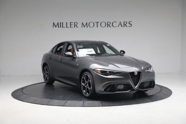 New 2024 Alfa Romeo Giulia Ti for sale $54,250 at Alfa Romeo of Greenwich in Greenwich CT 06830 16