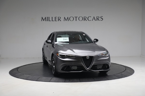 New 2024 Alfa Romeo Giulia Ti for sale $54,250 at Alfa Romeo of Greenwich in Greenwich CT 06830 17