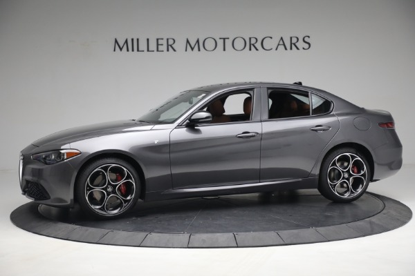 New 2024 Alfa Romeo Giulia Ti for sale $54,250 at Alfa Romeo of Greenwich in Greenwich CT 06830 4