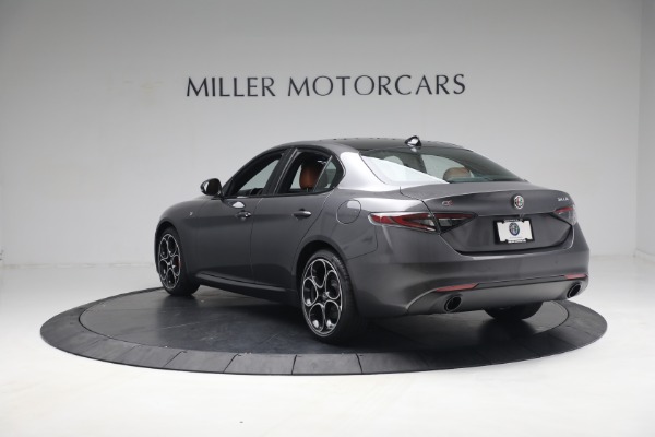 New 2024 Alfa Romeo Giulia Ti for sale $54,250 at Alfa Romeo of Greenwich in Greenwich CT 06830 7