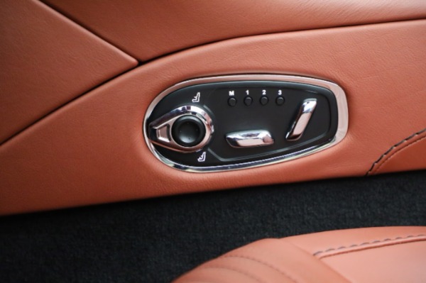 Used 2020 Aston Martin DB11 Volante for sale $143,900 at Alfa Romeo of Greenwich in Greenwich CT 06830 26