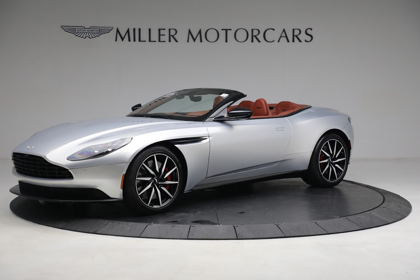 Used 2020 Aston Martin DB11 Volante for sale $143,900 at Alfa Romeo of Greenwich in Greenwich CT 06830 1