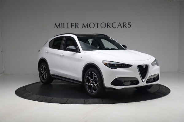 New 2024 Alfa Romeo Stelvio Ti for sale $54,570 at Alfa Romeo of Greenwich in Greenwich CT 06830 17