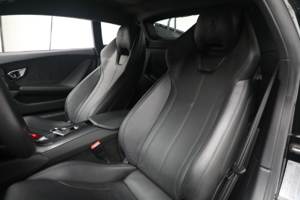 Used 2015 Lamborghini Huracan LP 610-4 for sale $219,900 at Alfa Romeo of Greenwich in Greenwich CT 06830 18