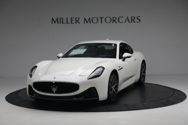New 2024 Maserati GranTurismo Modena for sale $188,115 at Alfa Romeo of Greenwich in Greenwich CT 06830 1