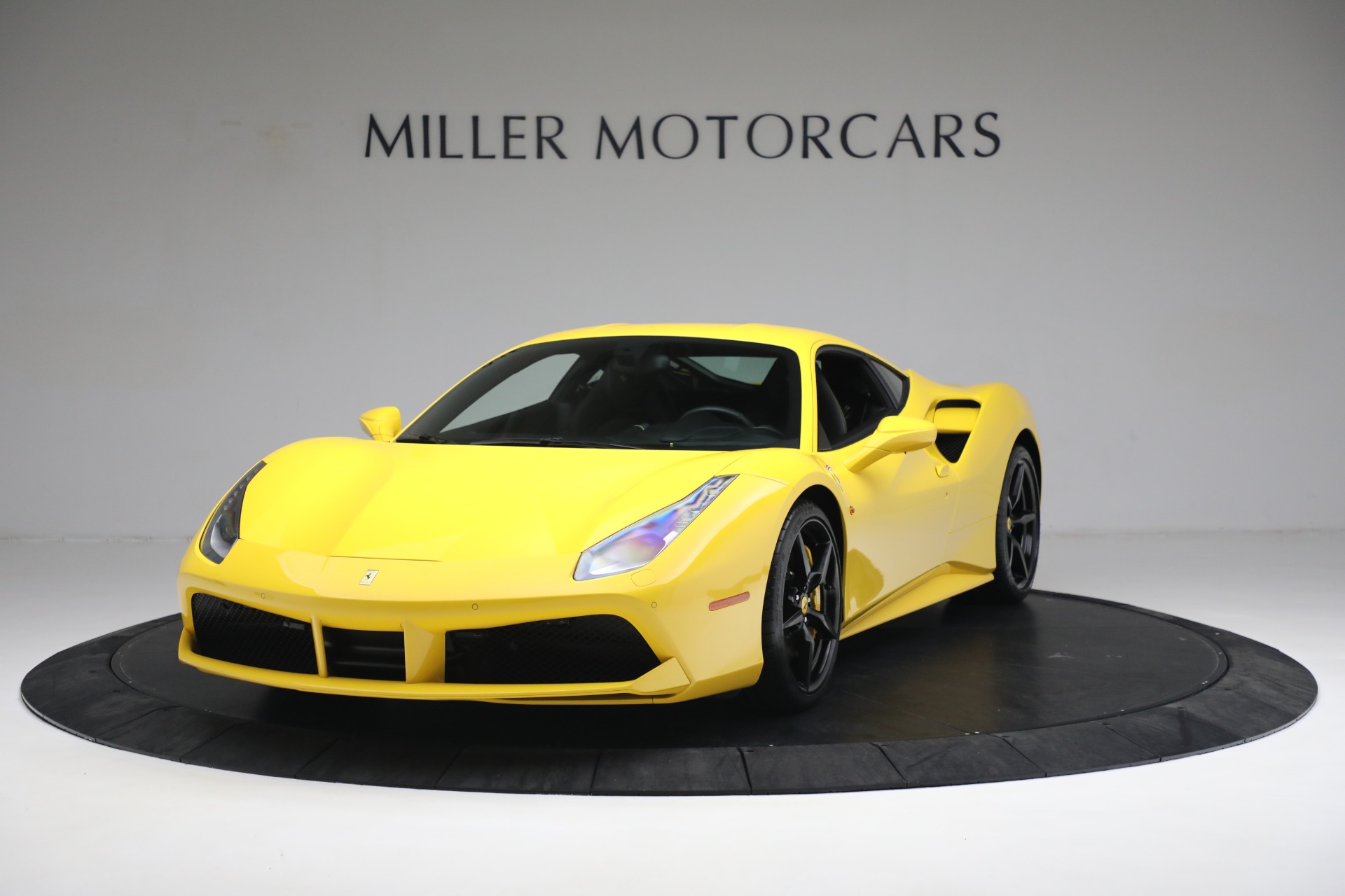 Used 2016 Ferrari 488 GTB for sale $249,900 at Alfa Romeo of Greenwich in Greenwich CT 06830 1