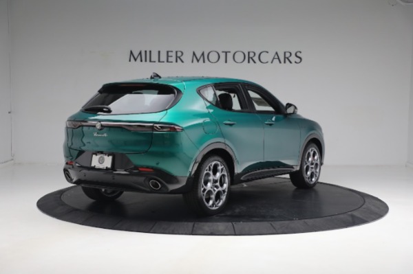 New 2024 Alfa Romeo Tonale Veloce for sale $58,840 at Alfa Romeo of Greenwich in Greenwich CT 06830 11